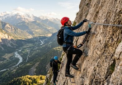 Via ferrata : le matériel indispensable pour débuter Via ferrata : le matériel indispensable pour débuter